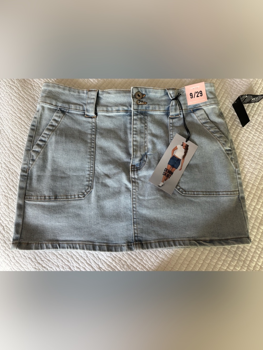 Celebrity Pink mini Jean skirt NWT 9 nice stretch sits just below natural waist